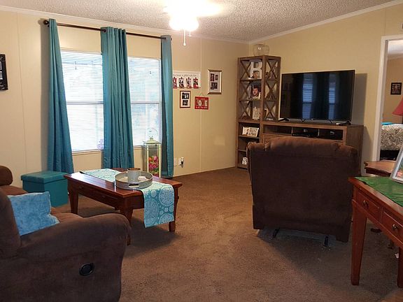 4th image of 3913 Bamboo Palm Way