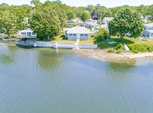 28 Circuit Ave, Wareham, MA 02571