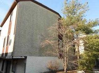 281 Rector St, Perth Amboy, NJ 08861