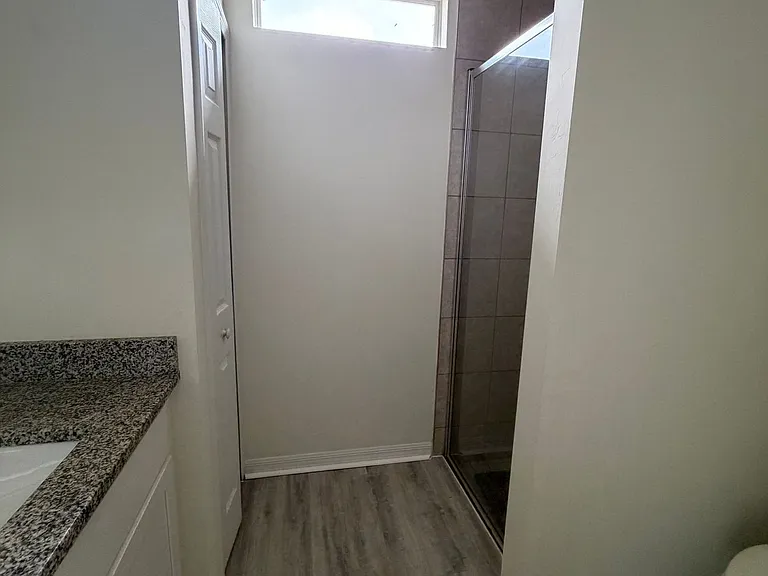 1060 San Cristobal Ave — Photo 24