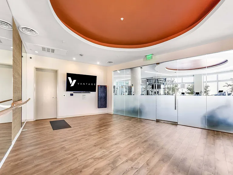 Vantage Med Center — Photo 15
