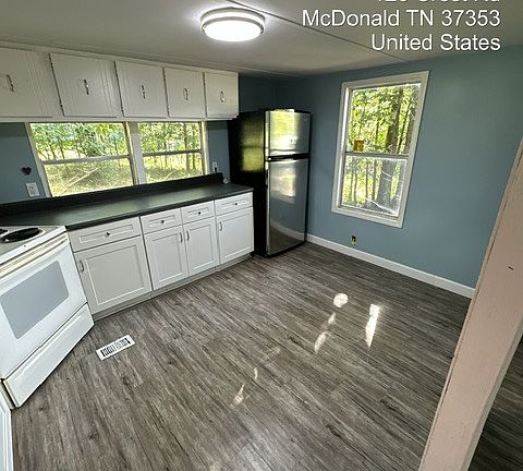 5th image of 120 Crest Rd