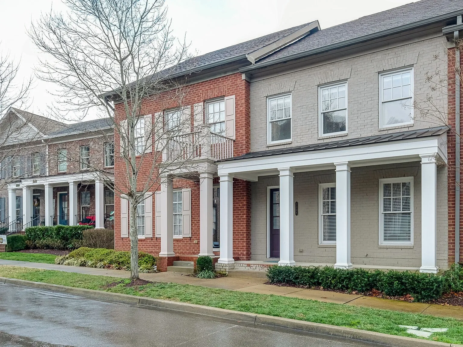 3 bed, 2.5 bath, 2630 sqft, $4,000 — Photo 2