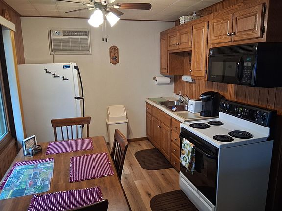 4th image of 8746 S Windpudding Dr