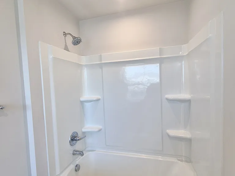 130 Robinia Rd — Photo 18