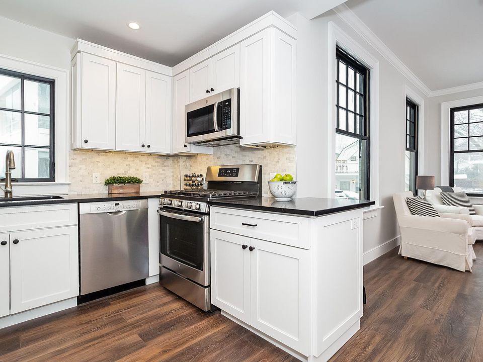 "Blackheath" - Morgan Court @ 85 East Ave (Model Apt for 96 East Ave.)