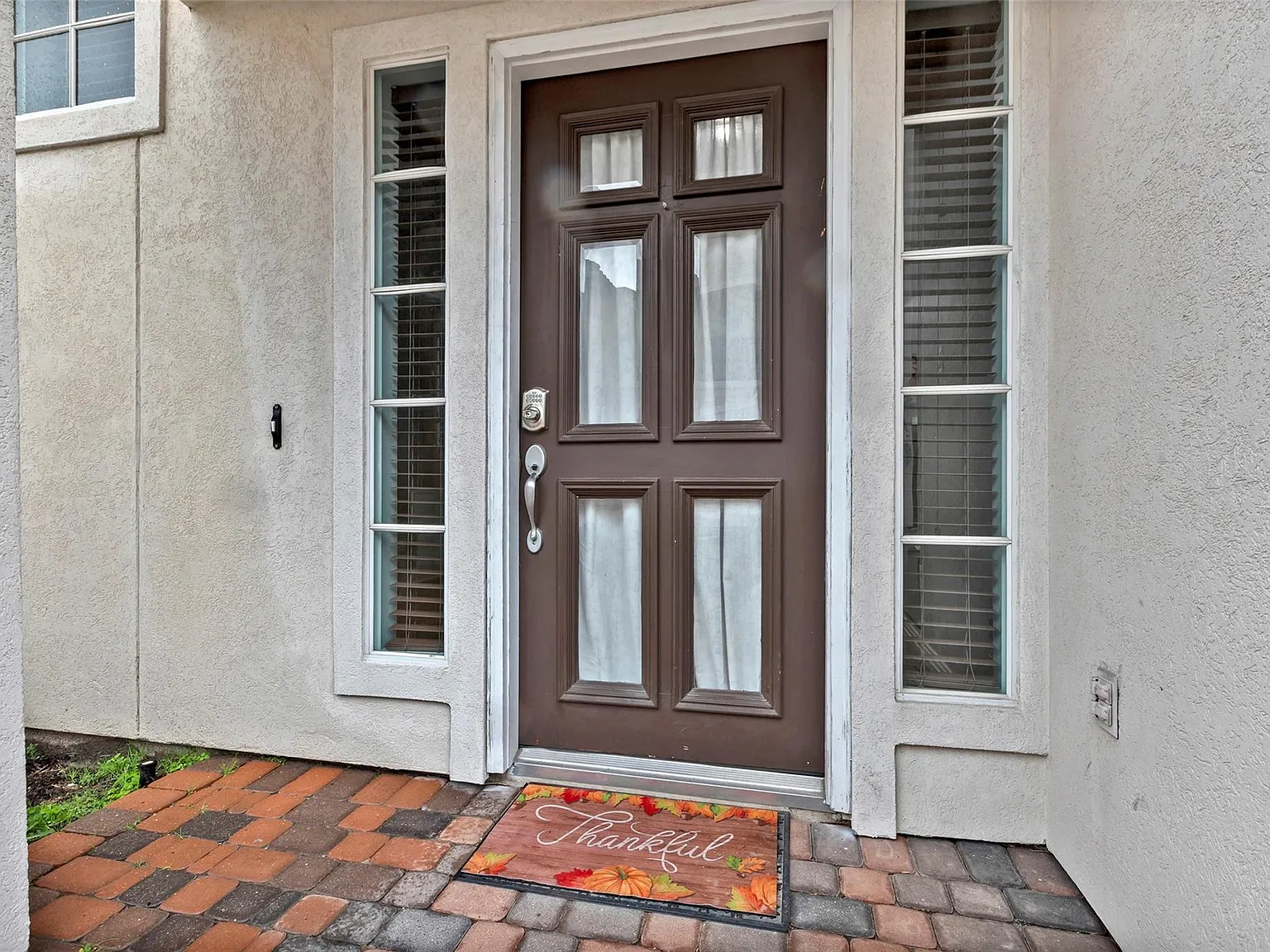 3 bed, 2.5 bath, 1776 sqft, $2,200 — Photo 3