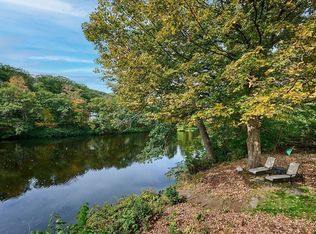 94 Main St, Shelburne, MA 01370