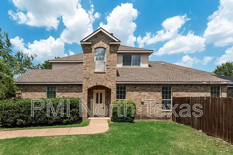 4 bed, 3.0 bath, 1878 sqft, $2,500 — Photo 4