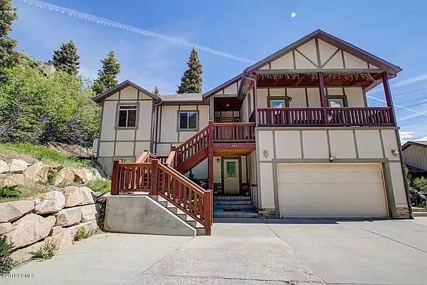 545 Crestview Dr — Photo 13