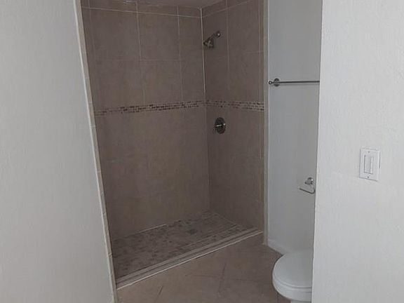 2nd image of 1530 Ventura Dr