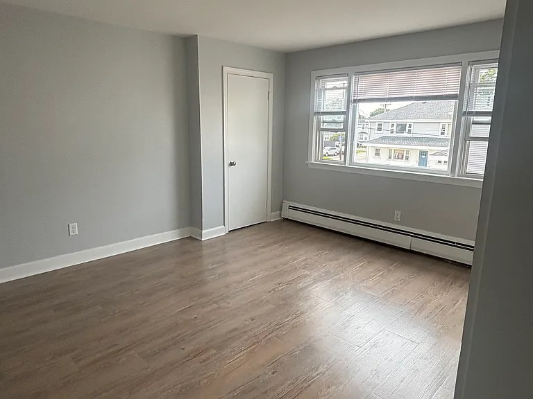 43 B St #10 — Photo 5