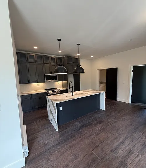112 Burt St #1 — Photo 1