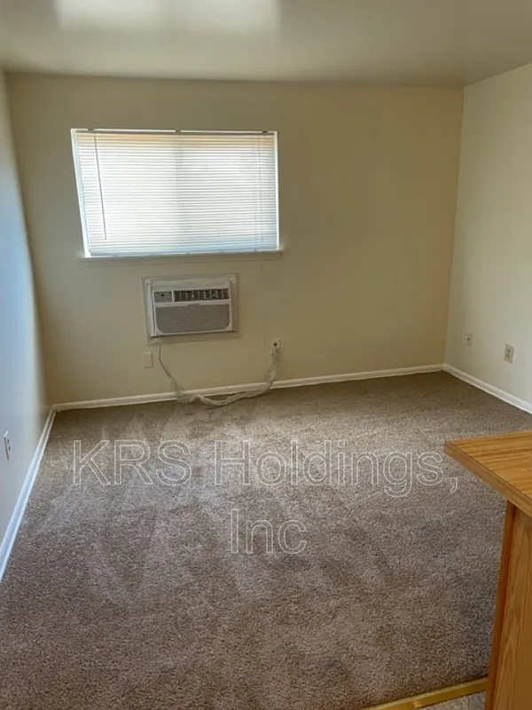 Praxis Apartments — Photo 4