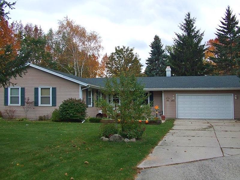 1st image of 1711 Plainwood Dr