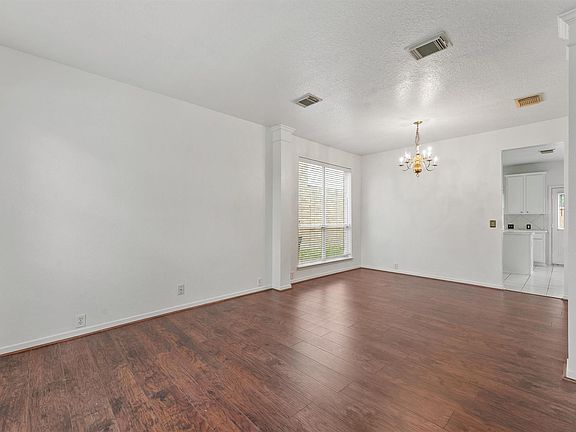 5th image of 19118 Milloak Dr