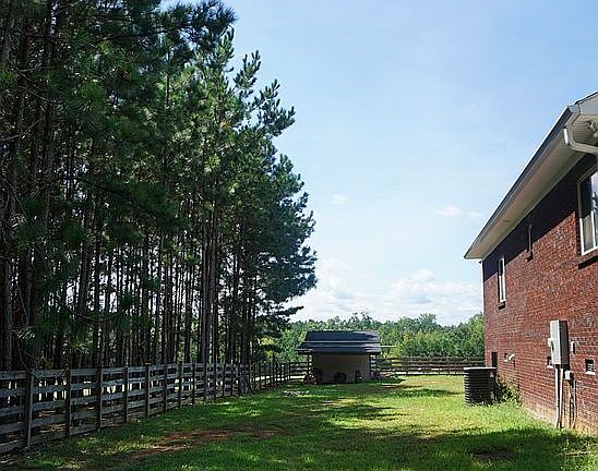 4th image of 188 Saunders Rd