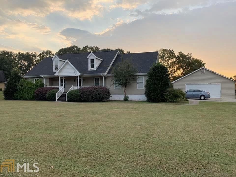 2nd image of 401 Calloway Cir