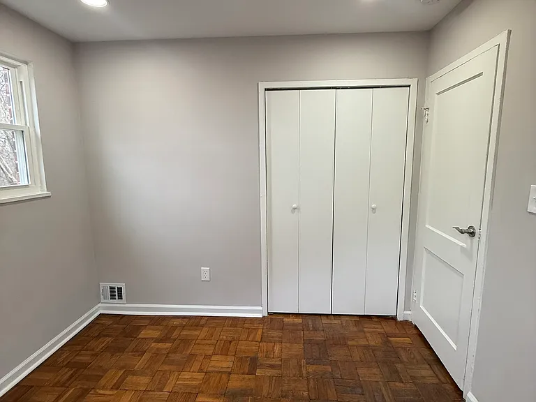 142 Joliet St SW #A — Photo 5