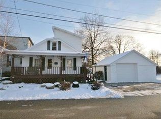 2614 Chestnut St, Lower Burrell, PA 15068