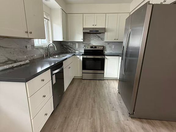 2nd image of 21103 Donora Ave APT B