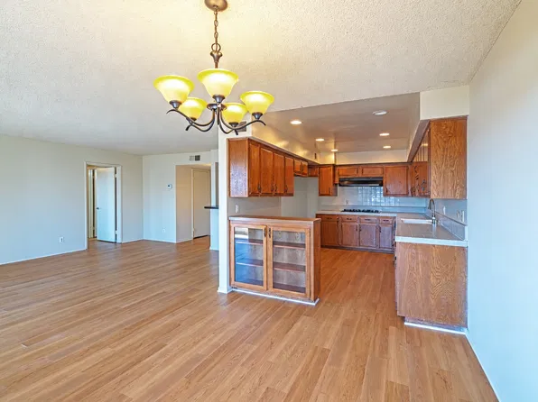 445 S Los Robles Ave #302, Pasadena, CA 91101