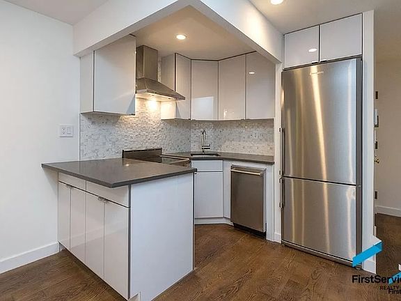 3rd image of 509 E 5th St APT 2A