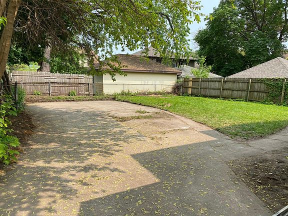 3rd image of 1146 Neland Ave SE