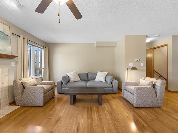 5th image of 1562 McKinley Pl