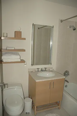 Rented by Victory Park Realty | media 11