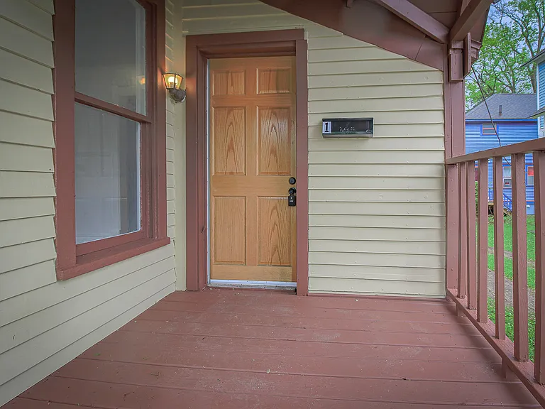 416 Douglas Ave — Photo 20