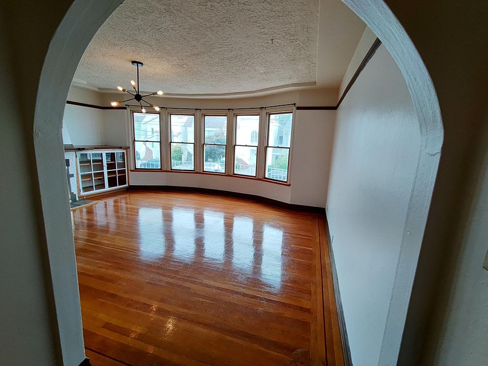 1st image of 1746 26th Ave