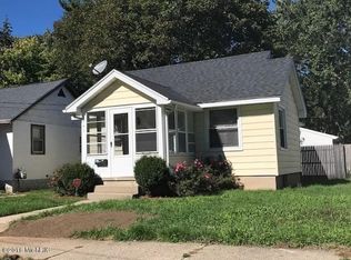 1141 Merrifield St SE, Grand Rapids, MI 49507