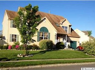 37 Stone Gate Dr, Little Egg Harbor, NJ 08087