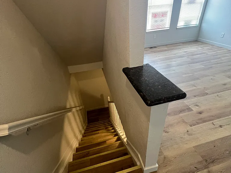 2099 S Bryant St — Photo 7