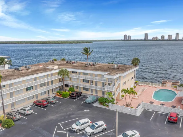 101 Doolen Court #205, North Palm Beach, FL 33408