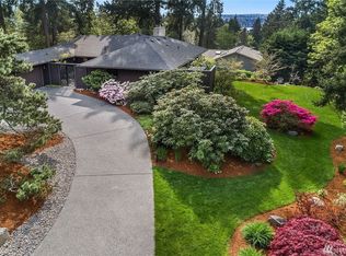 7642 SE 72nd St, Mercer Island, WA 98040