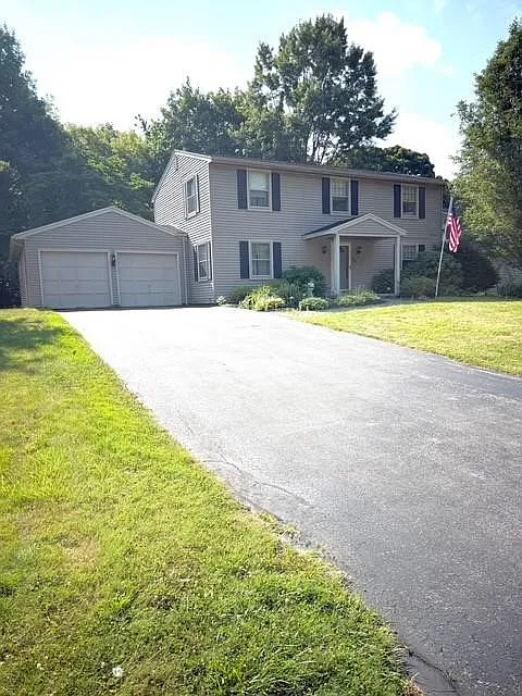 56 Tree Brook Dr