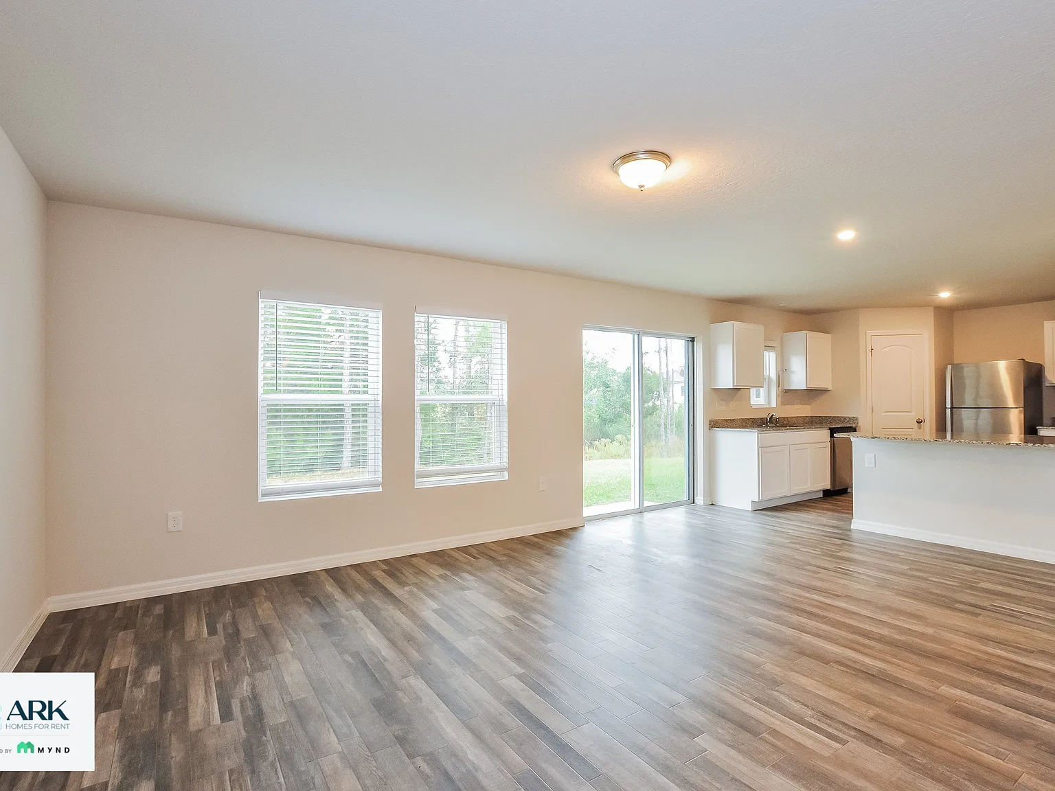 4 bed, 2.0 bath, 1650 sqft, $2,099 — Photo 3