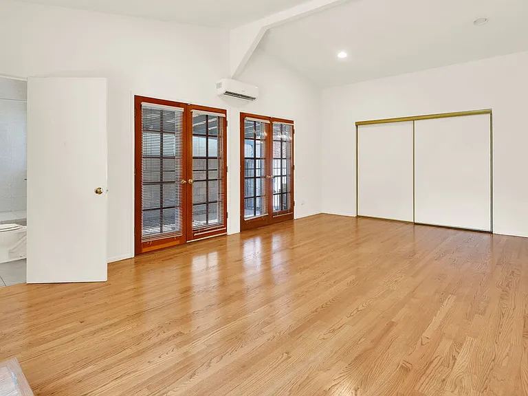 624 15th St — Photo 33