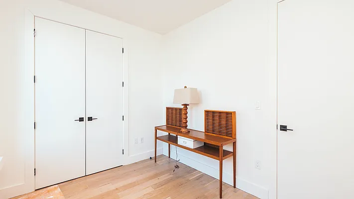 Rented by Nooklyn NYC LLC | media 38