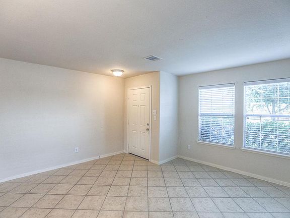 4th image of 21435 Hannover Grove Ln