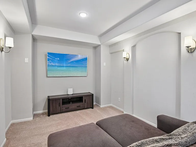 5306 Linden Field Ct — Photo 38
