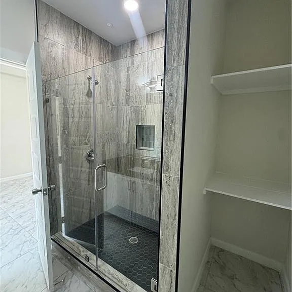 5808 Notre Dame Ave #3 — Photo 11