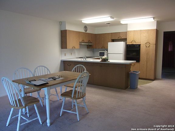 3rd image of 442 Indigo St