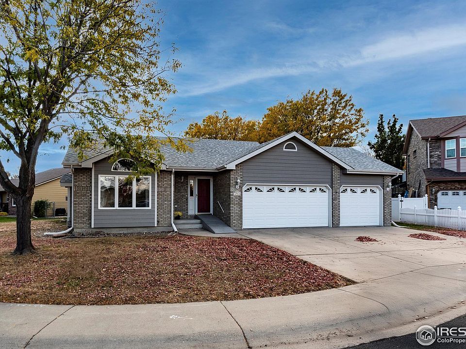 1st image of 2963 Yew Dr