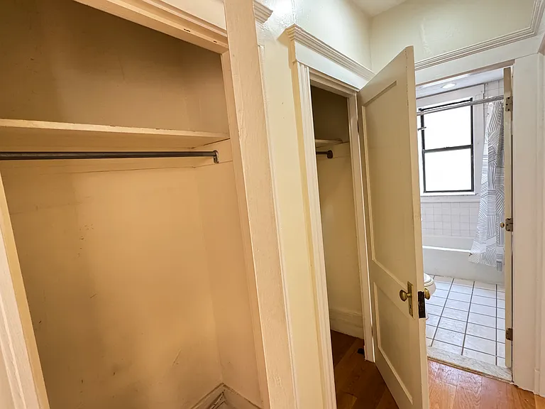 240 Kelton St #7 — Photo 15