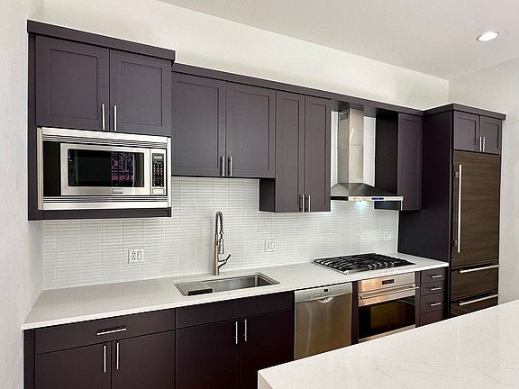 3rd image of 2023 W Churchill St