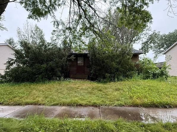 918 18th St SE, Rochester, MN 55904