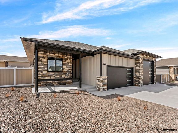 2nd image of 2226 Pack Saddle Rd